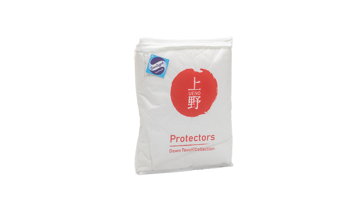Ueno Down Touch Pillow Protector with Zipper