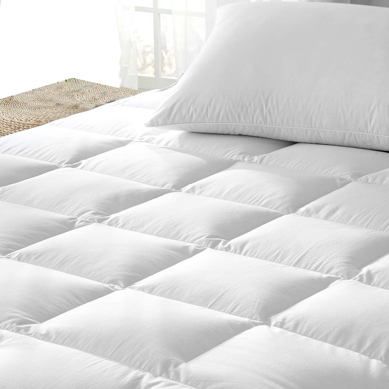 Ueno Down Touch Mattress Topper